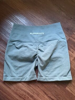 Alphalete Amplify Size Small 4.5"